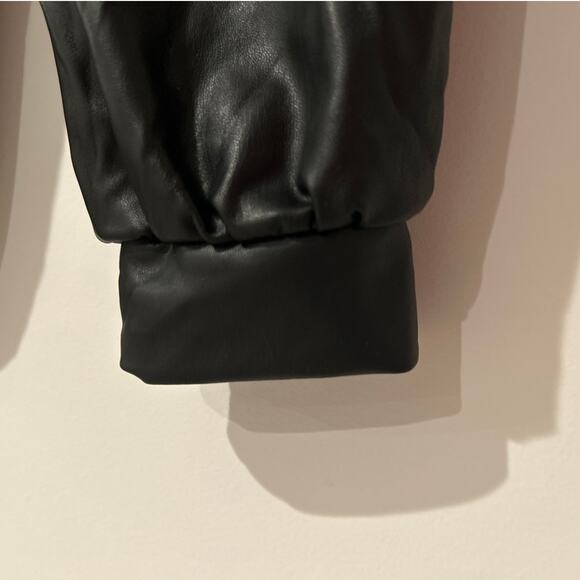 NWT Susana Monaco Black Faux Leather Joggers - Size Small - Picture 3 of 7